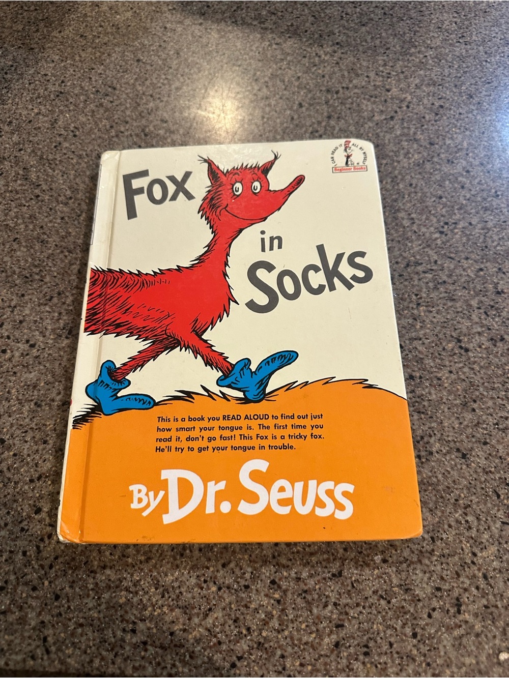 Dr. Seuss Fox in Socks - Red Fox Graphic (Children's Book)